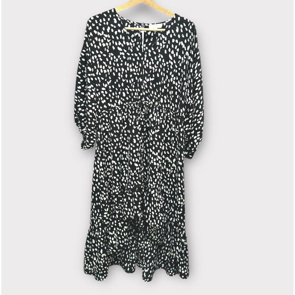 Umgee Black and White Long Sleeve Tiered Midi Dress